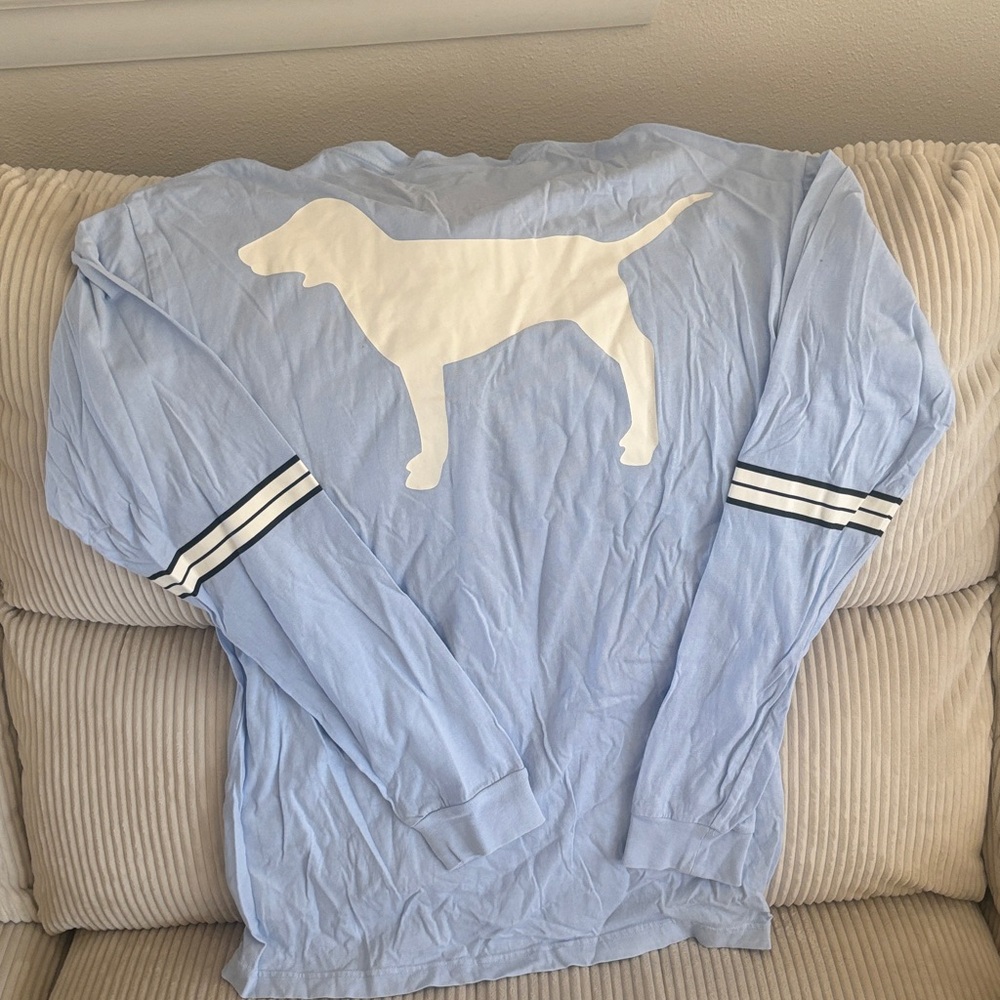 PINK Victoria's Secret campus tee